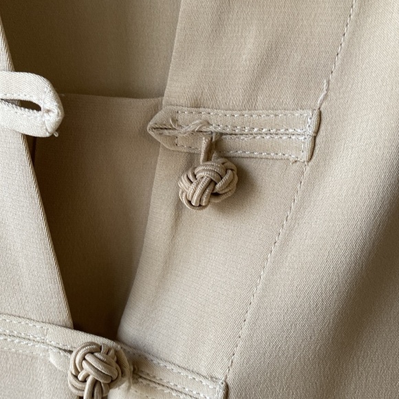 Beautiful silk top - Picture 4 of 16